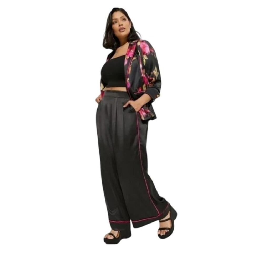 Torrid Black Pink Stripe Wide Leg Satin Pants 4R